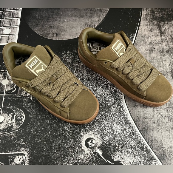 NIB PUMA Suede XL - Picture 9 of 14